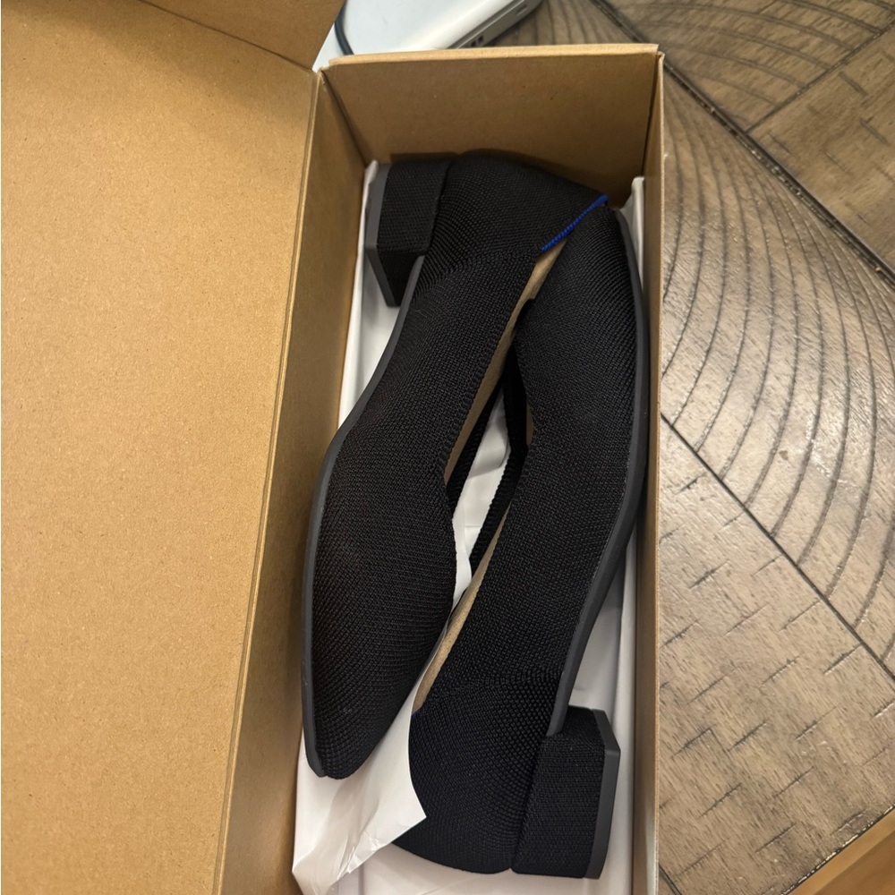 Brand New never worn Rothy’s Black Women's Shoes